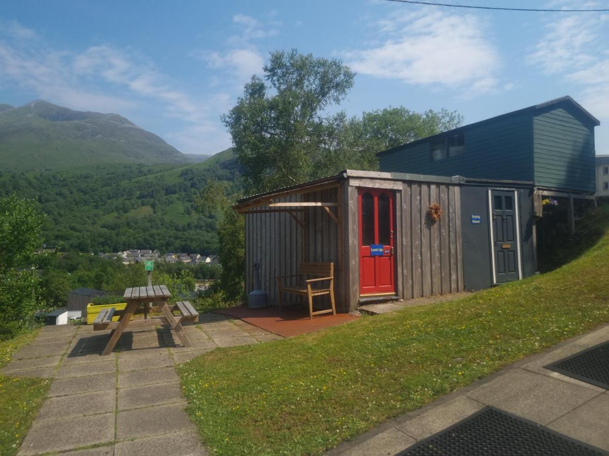 West Highland Lodge Кинлохливен Экстерьер фото